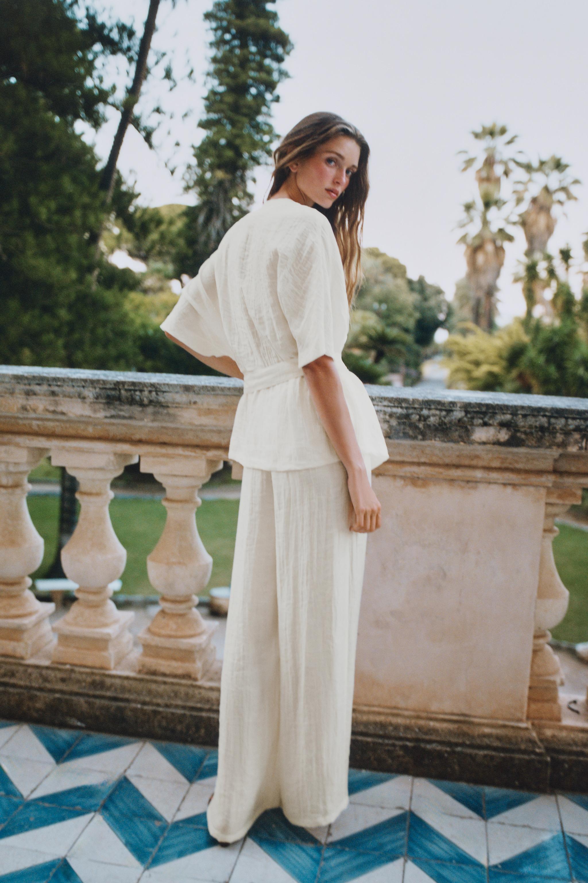 PLEATED WIDE LEG PANTS